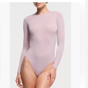 NWT SKIMS Essential Crew Neck Long Sleeve Bodysuit Dusk